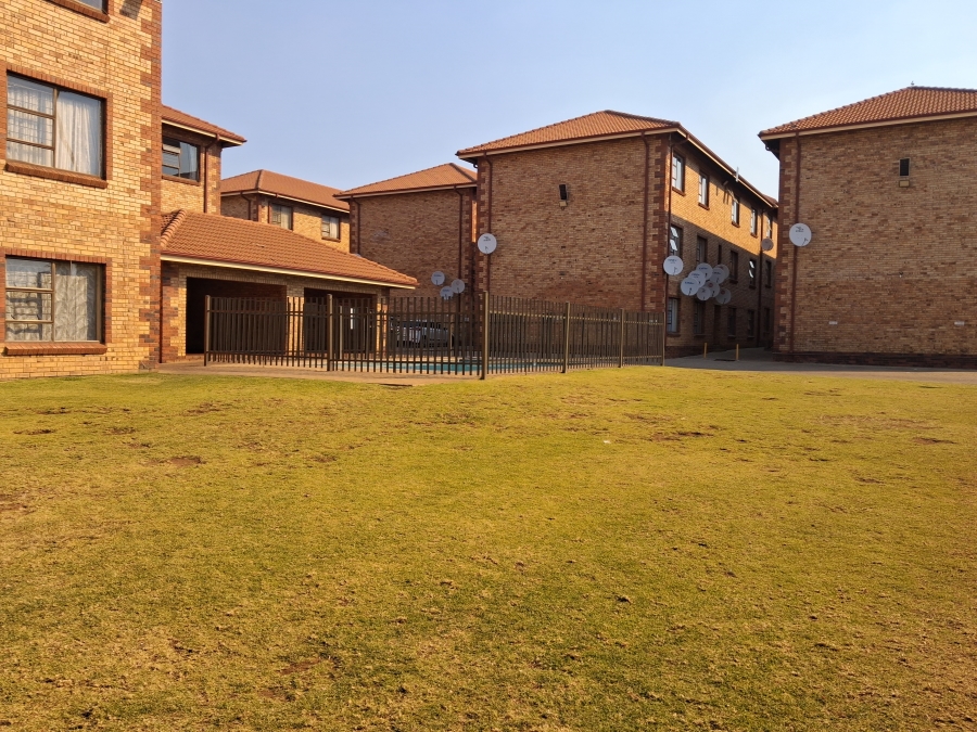 2 Bedroom Property for Sale in Potchefstroom North West